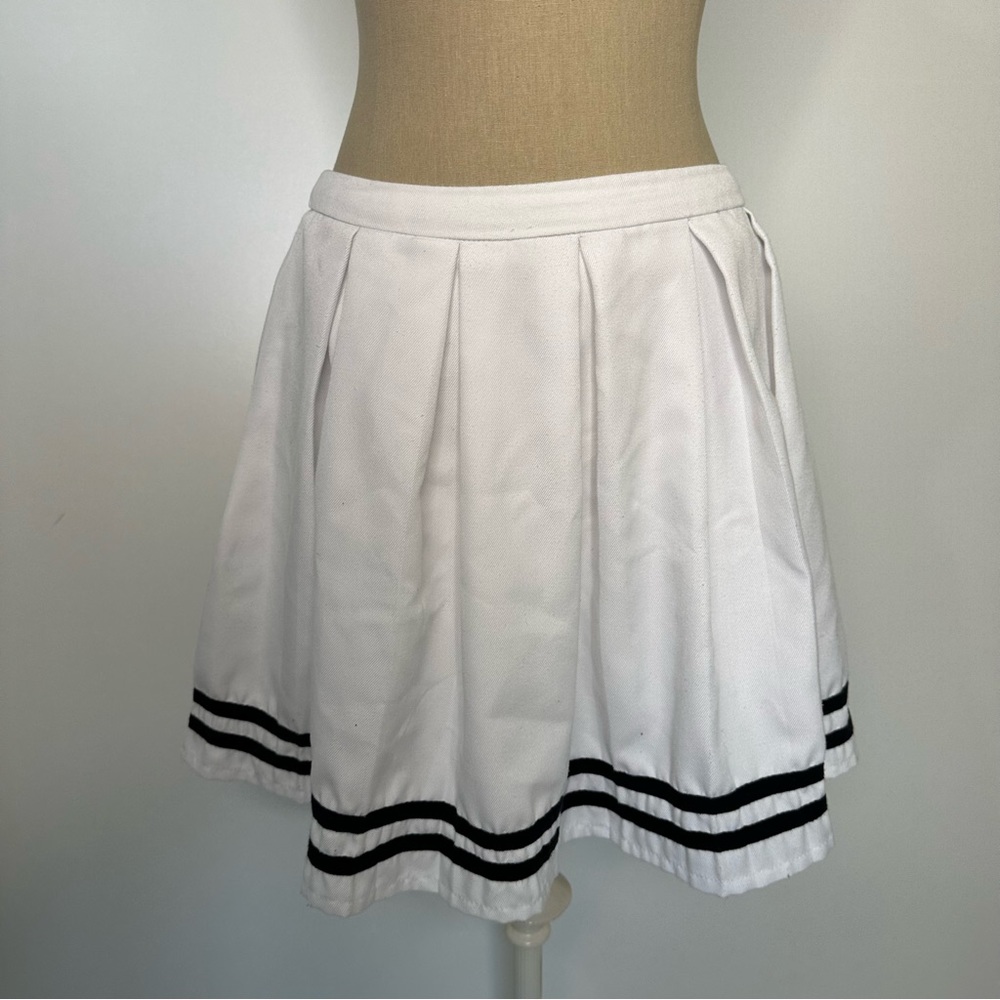 Hot topic white pleated skirt Large - Picture 9 of 16